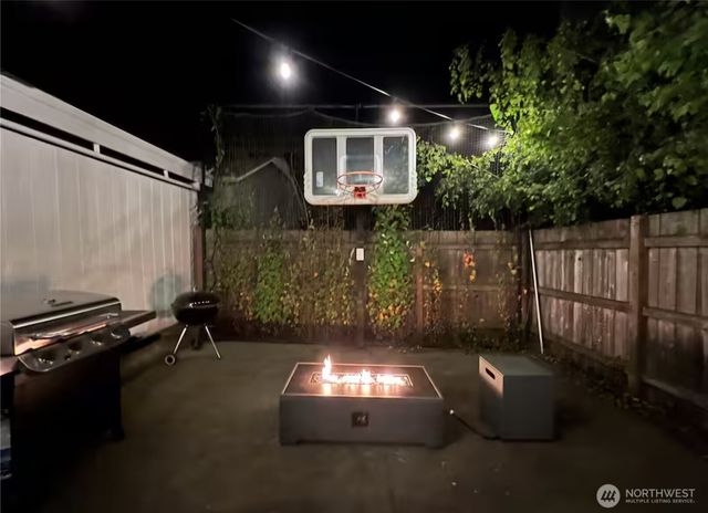 2710 N Washington Street, Tacoma, WA 98407