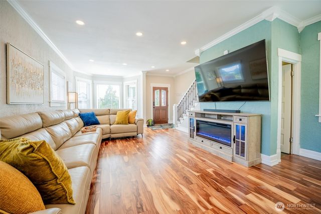 2710 N Washington Street, Tacoma, WA 98407