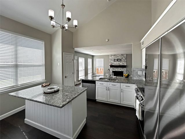 2951 Chanute Drive, Grand Prairie, TX 75052