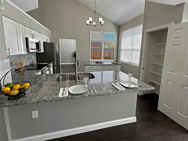 2951 Chanute Drive, Grand Prairie, TX 75052