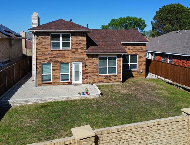 2951 Chanute Drive, Grand Prairie, TX 75052