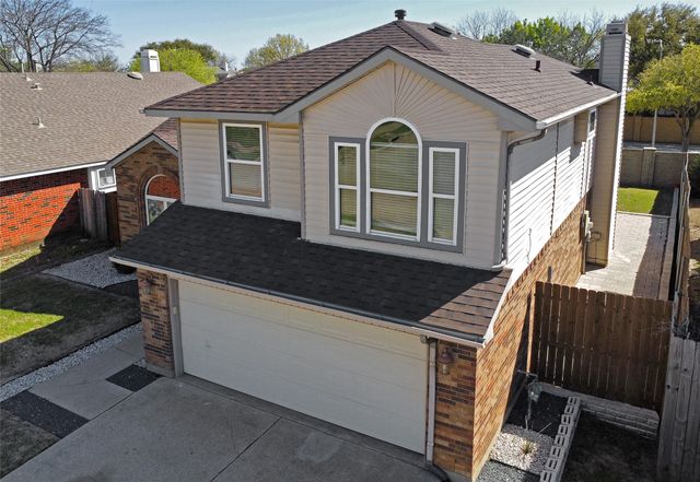 2951 Chanute Drive, Grand Prairie, TX 75052