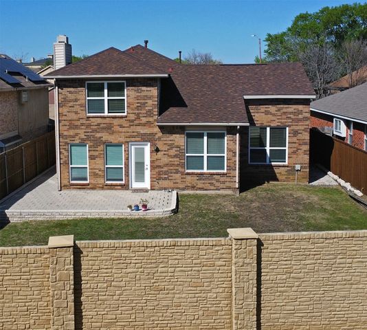 2951 Chanute Drive, Grand Prairie, TX 75052