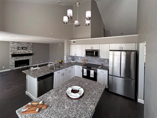 2951 Chanute Drive, Grand Prairie, TX 75052