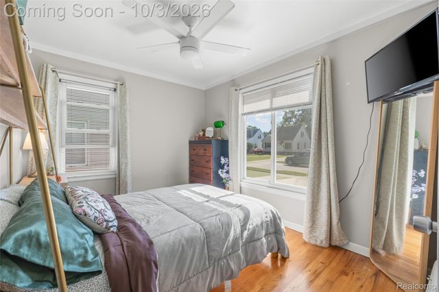 25274 Colgate Street, Dearborn Heights, MI 48125