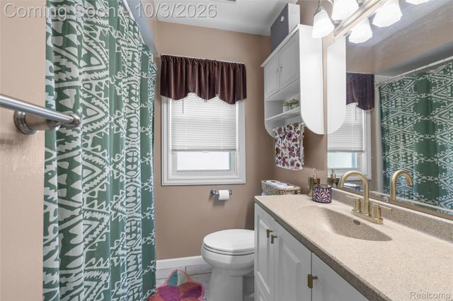 25274 Colgate Street, Dearborn Heights, MI 48125
