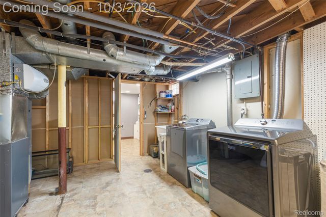 25274 Colgate Street, Dearborn Heights, MI 48125