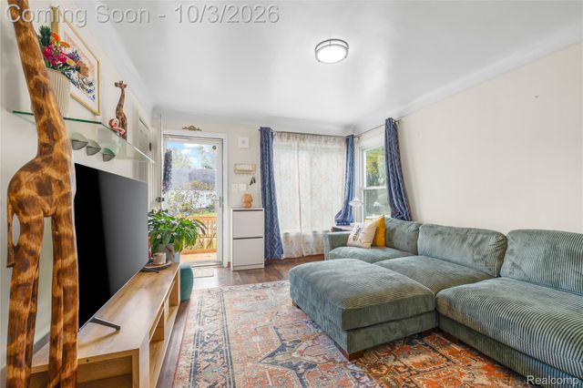 25274 Colgate Street, Dearborn Heights, MI 48125