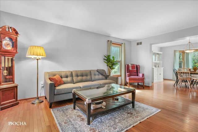 204 Lombardy Lane, Oswego, IL 60543