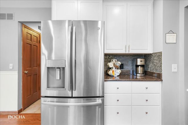204 Lombardy Lane, Oswego, IL 60543