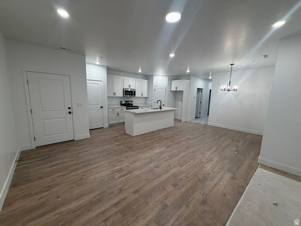 Image 2 of property listing at 216 E 850 S #6-204, Spanish Fork, UT 84660