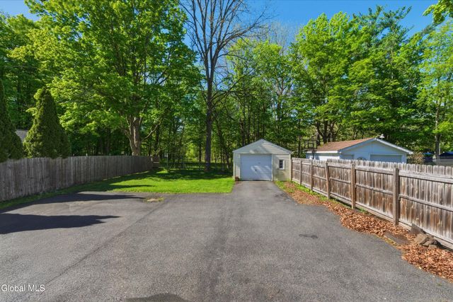 165 S Lake Avenue, Troy, NY 12180