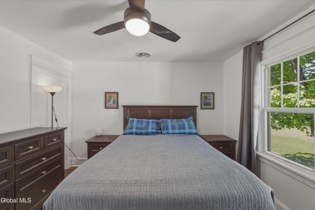 165 S Lake Avenue, Troy, NY 12180