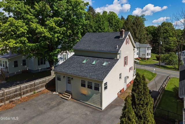 165 S Lake Avenue, Troy, NY 12180