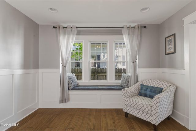 165 S Lake Avenue, Troy, NY 12180