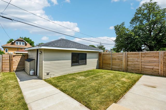 2447 Oak Park Avenue, Berwyn, IL 60402