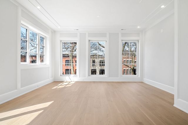 2679 N Orchard Street PHN, Chicago, IL 60614