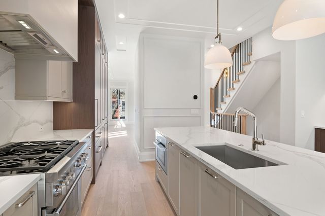 2679 N Orchard Street PHN, Chicago, IL 60614