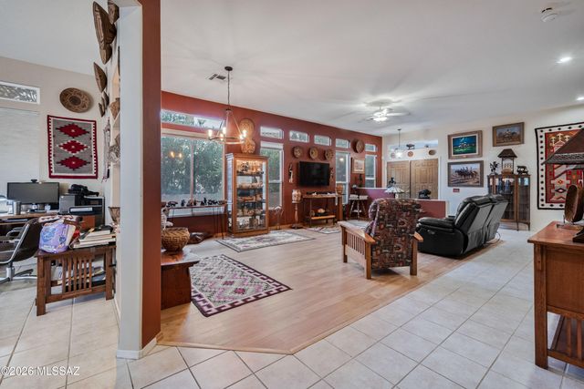 271 W Continental Vista Place, Green Valley, AZ 85614