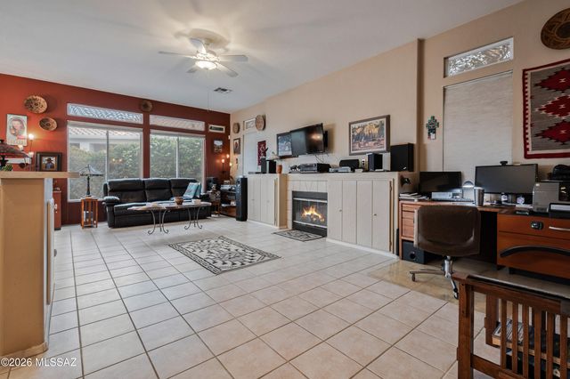 271 W Continental Vista Place, Green Valley, AZ 85614