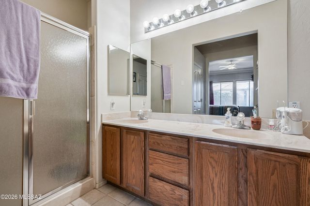 271 W Continental Vista Place, Green Valley, AZ 85614