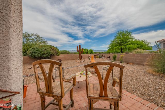 271 W Continental Vista Place, Green Valley, AZ 85614