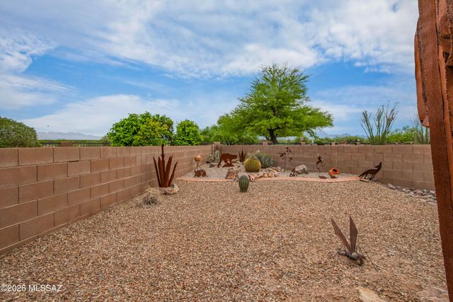 271 W Continental Vista Place, Green Valley, AZ 85614