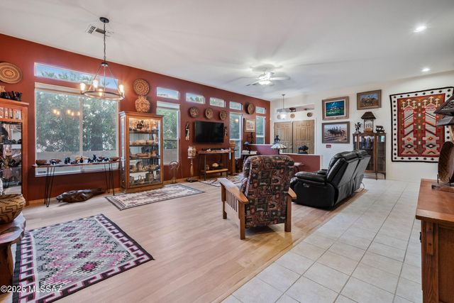 271 W Continental Vista Place, Green Valley, AZ 85614