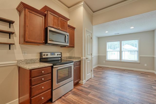 340 W River Grove Circle, Roebuck, SC 29376