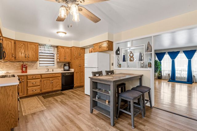 742 E 164th Place, South Holland, IL 60473