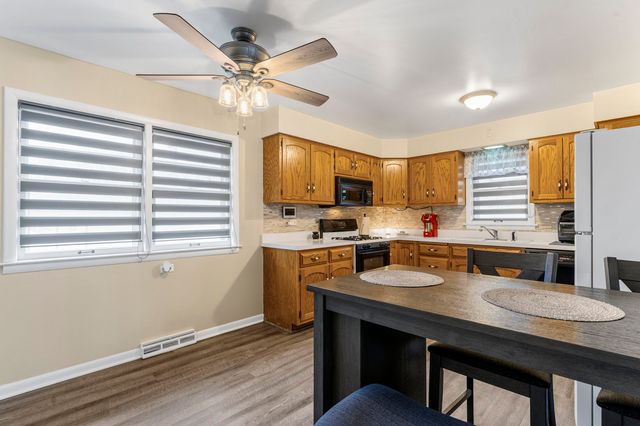 742 E 164th Place, South Holland, IL 60473