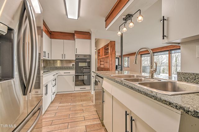 4537 Old Stage Road, Kingsport, TN 37664