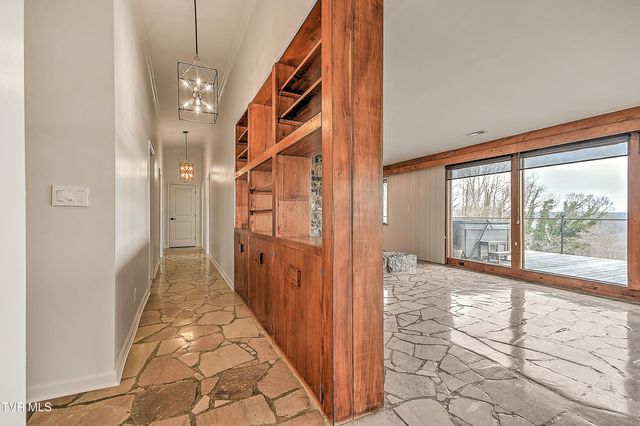 4537 Old Stage Road, Kingsport, TN 37664