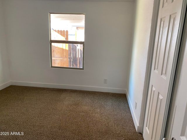 2125 W HIGHLAND Avenue, Phoenix, AZ 85015