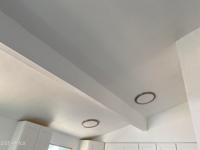 2125 W HIGHLAND Avenue, Phoenix, AZ 85015