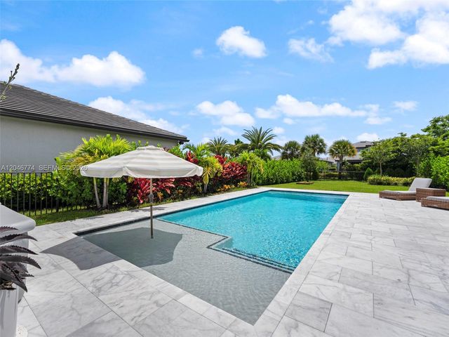 4482 Silverwood Ln S, Oakland Park, FL 33309
