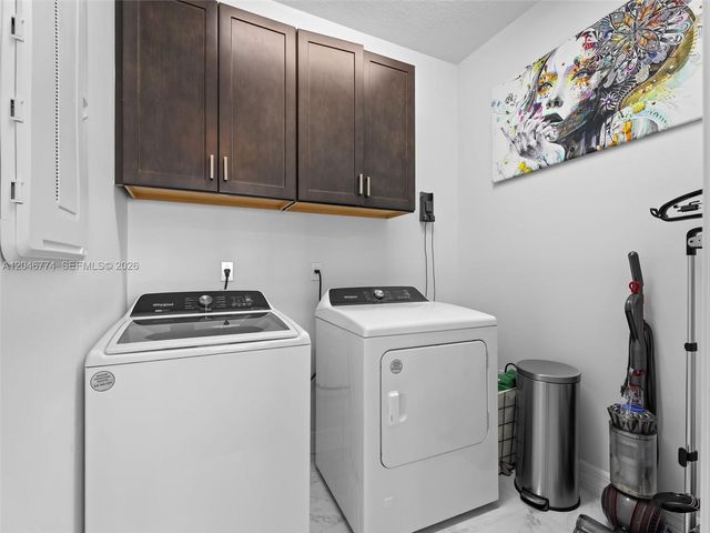 4482 Silverwood Ln S, Oakland Park, FL 33309