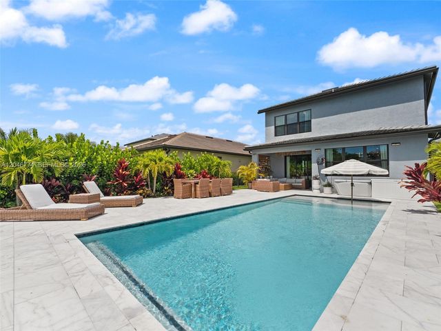 4482 Silverwood Ln S, Oakland Park, FL 33309