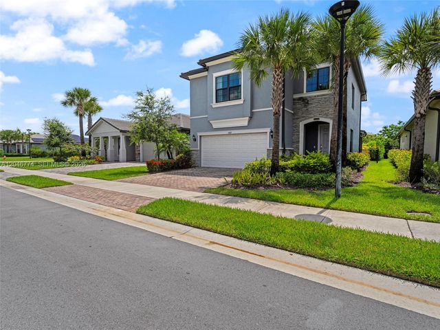 4482 Silverwood Ln S, Oakland Park, FL 33309