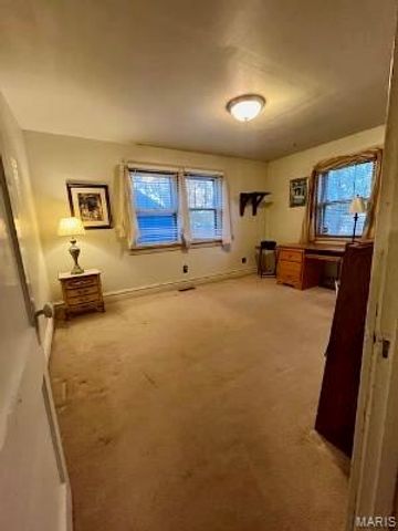 10026 Jeffrey Drive, St Louis, MO 63137