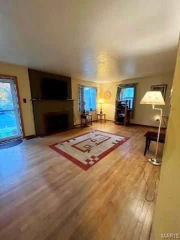 10026 Jeffrey Drive, St Louis, MO 63137