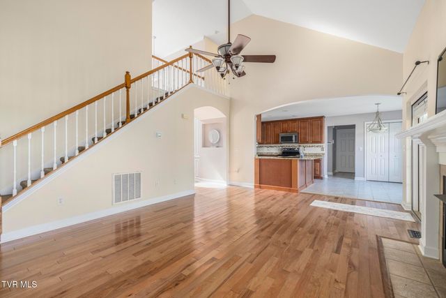 102 Ridgeview Meadows Drive, Gray, TN 37615