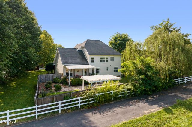 102 Ridgeview Meadows Drive, Gray, TN 37615