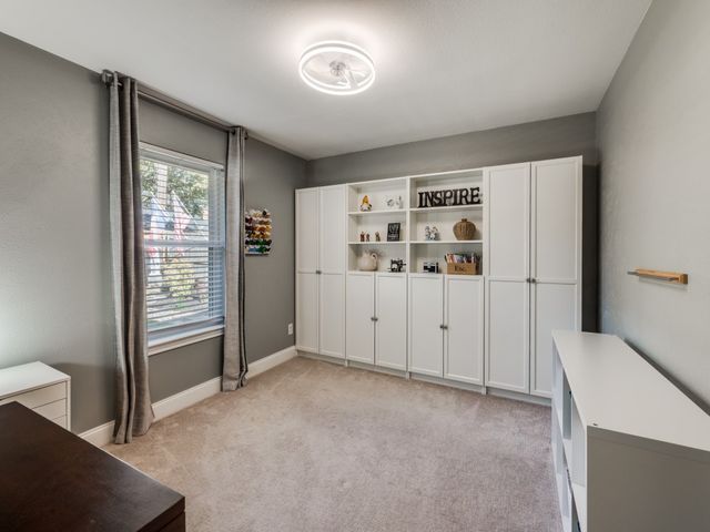 2111 Riverforest Court, Arlington, TX 76017