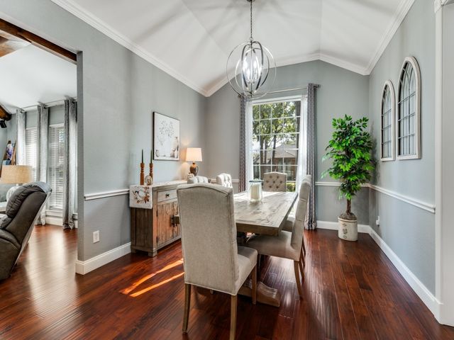 2111 Riverforest Court, Arlington, TX 76017