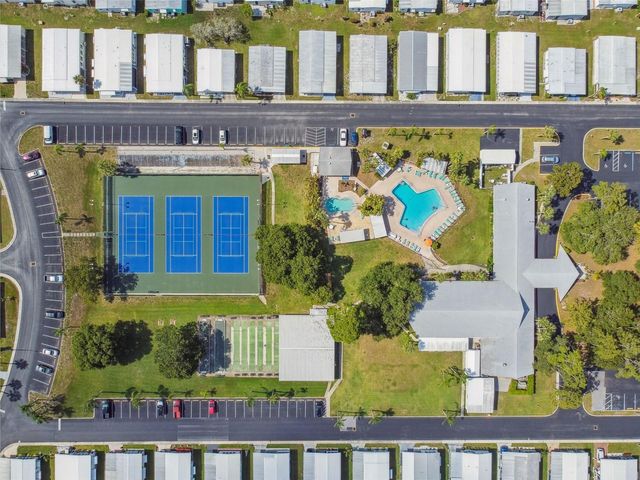 86 PINDO PALM STREET W, Largo, FL 33770