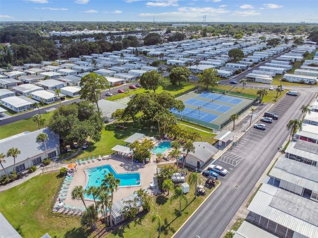 86 PINDO PALM STREET W, Largo, FL 33770