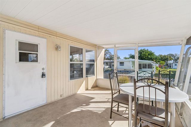 86 PINDO PALM STREET W, Largo, FL 33770