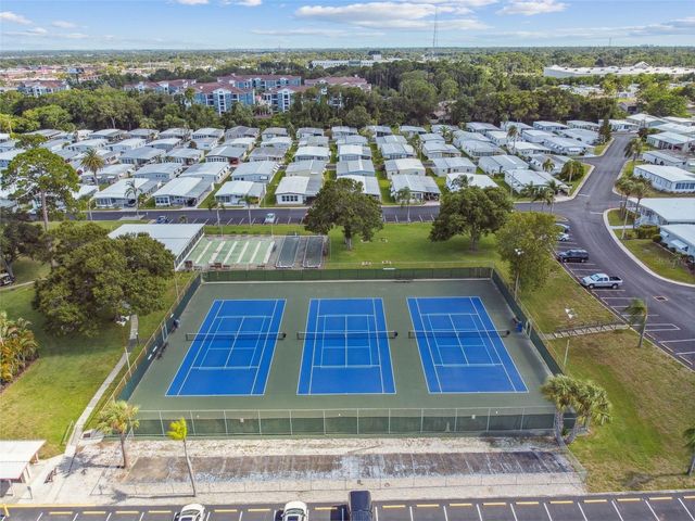 86 PINDO PALM STREET W, Largo, FL 33770