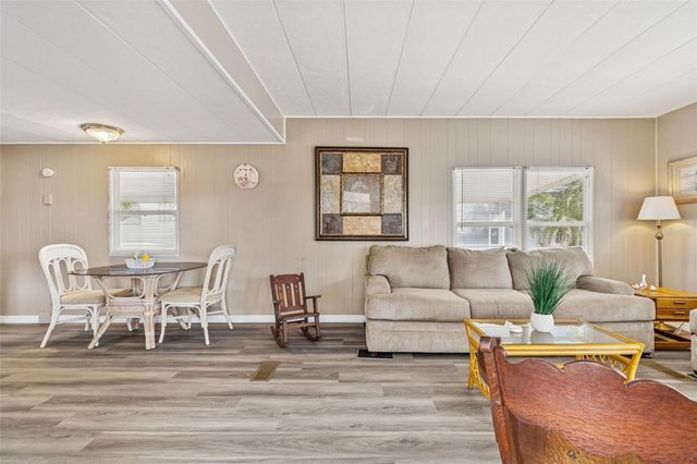 86 PINDO PALM STREET W, Largo, FL 33770